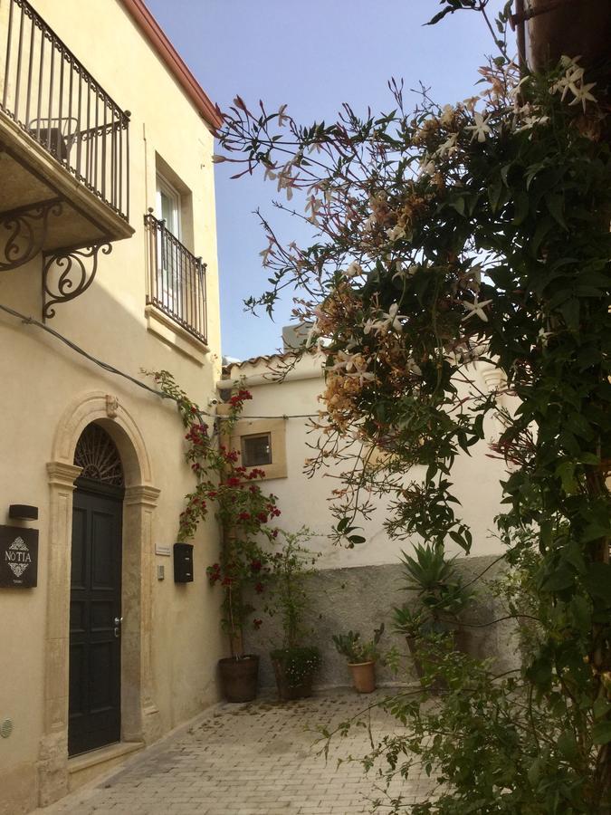 Nòtia Rooms Noto Exterior foto